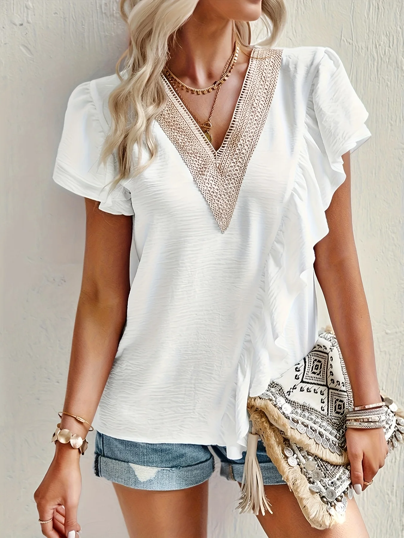 Women's oversized woven solid color casual shirt